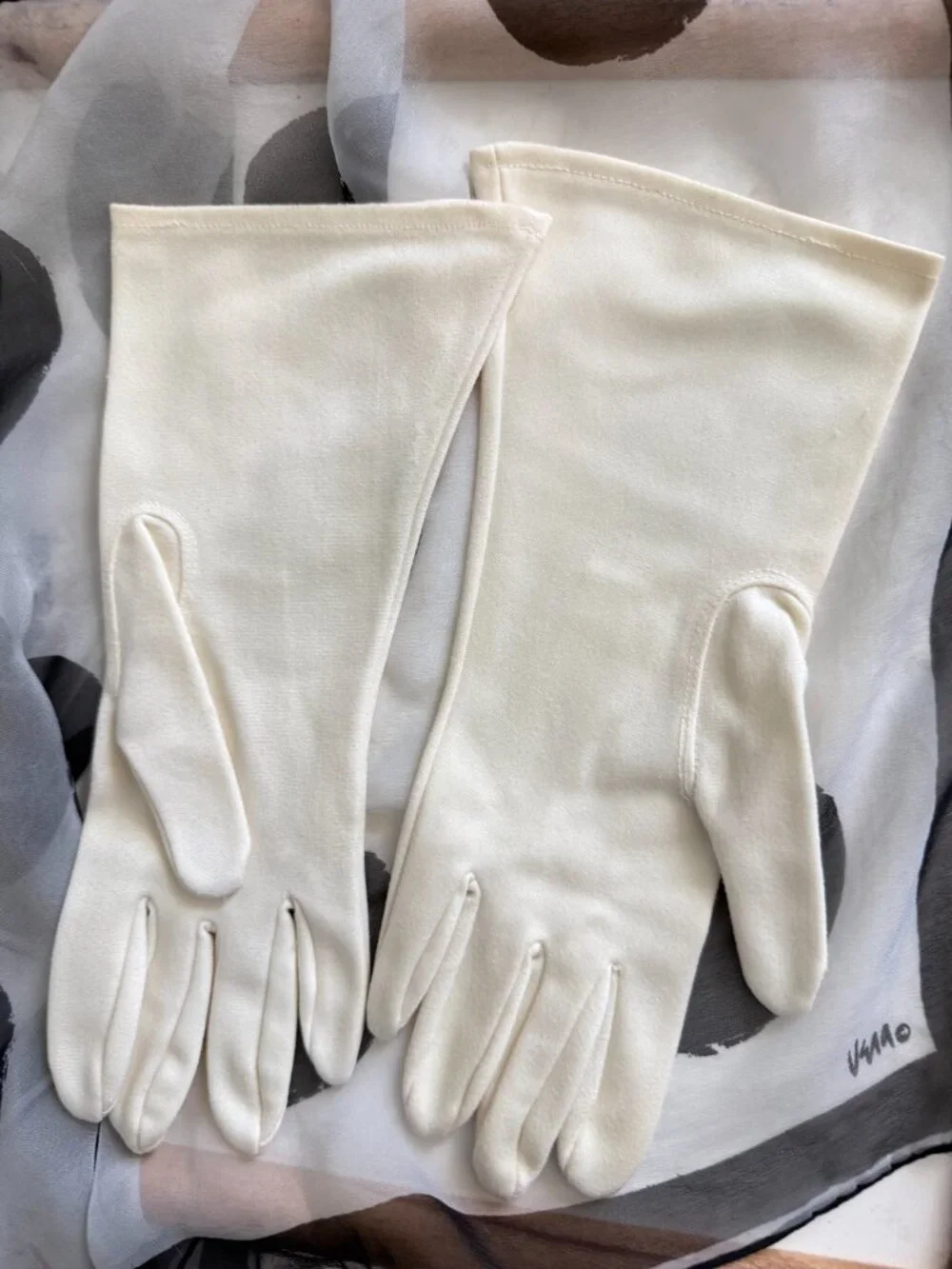 STETSON White Gloves Vintage Wedding Ladies Nylon size 8 long 11